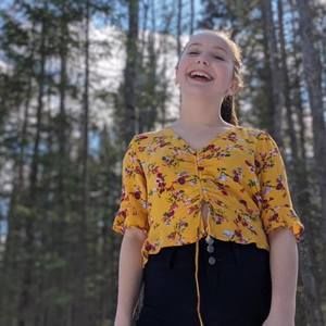 Meet your Posher, LÃ©a rose